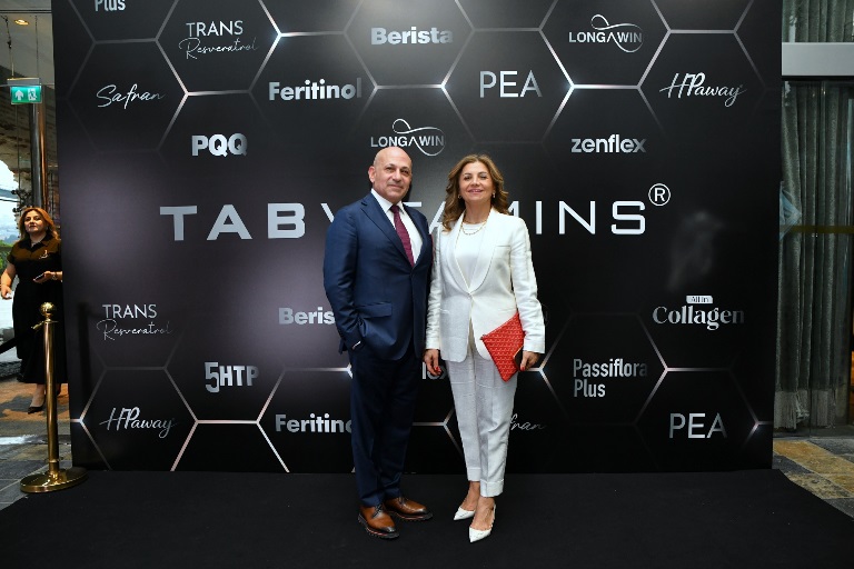 Bo�az�da �Mutluluk� Temal� ��k TabVitamins Lansman�